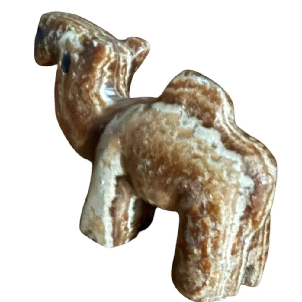 Moroccan Onyx Carved Stone Camel Figurine Folk Art Sculpture Aragonite Dromedary